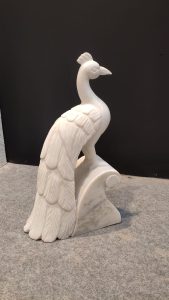 peacock - garden article - statue